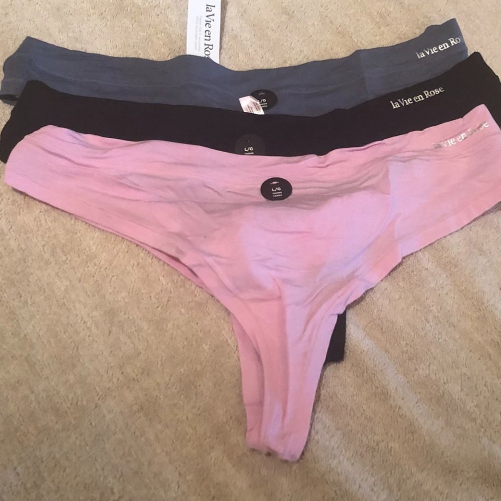 NWT 3-Pack of La Vie En Rose Thongs Size L